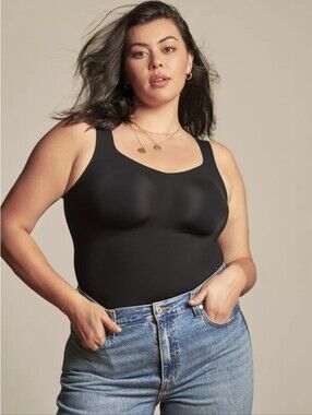 Defy Wireless Smoothing Bra Tank - Evelyn & Bobbie XL